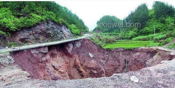 太山景区探险记：塌陷建筑物真相大白，非文物也！